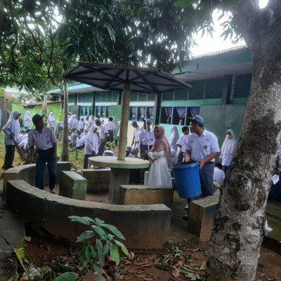 Siasat Kepala MAN 2 Bone Jaga Keindahan Madrasah