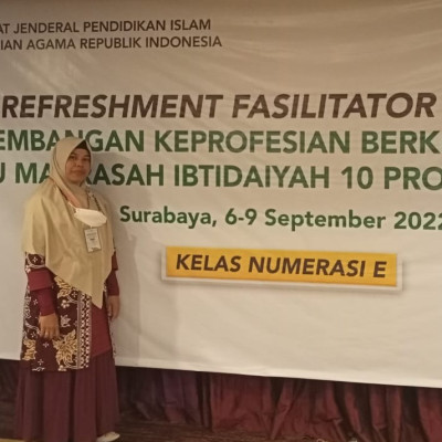 Erniwati Fasda MIN 7 Bone Ikuti Refreshment PKB di Surabaya