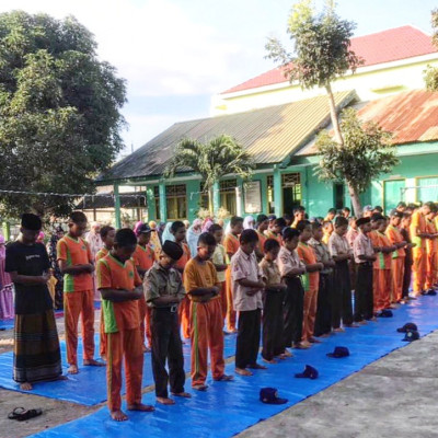 Rutinnya Shalat Dhuha di MTs Bontosunggu