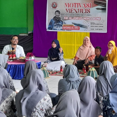 Motivasi Menulis, KIR Al-Faruq MAN 2 Bone Hadirkan Ketua FLP Sulsel