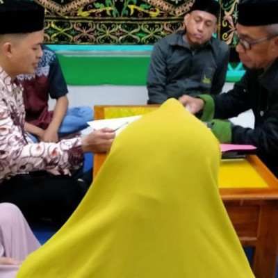 Gelang Emas Jadi Mahar Fadil Untuk Nikah Kedua Kalinya di KUA Bontomarannu