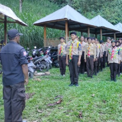 Ambalan Pramuka MA Tengah Lembang Gelar Persami Dirangkaikan Dengan Pelatihan P3K