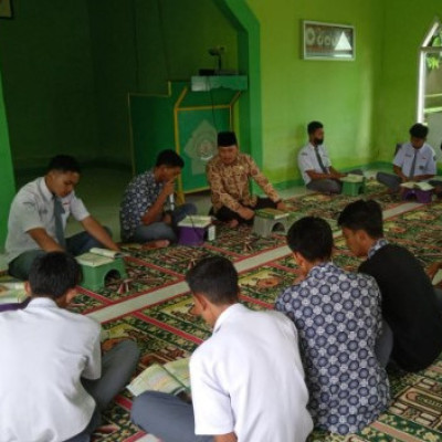 Pentingnya Sempurnakan Bacaan Al Qur’an, Ma Al Ikhwan Adakan Bimbingan Tilawah