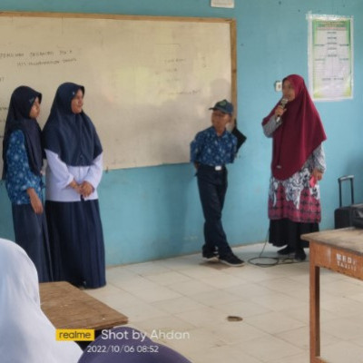 Wakamad Kesiswaan Gelar Pemilihan Organisasi PIK.R Di MTs Muhammadiyah Songing