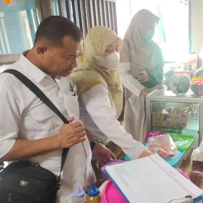 Tim Auditor PJAS BPOM Makassar, Sasar Kantin MIN 1 Bulukumba