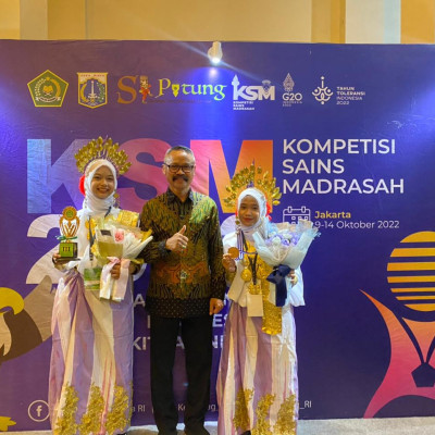 Luar Biasa, Siswa MTs Puteri As'adiyah  Sabet Juara III di Ajang Myres 2022