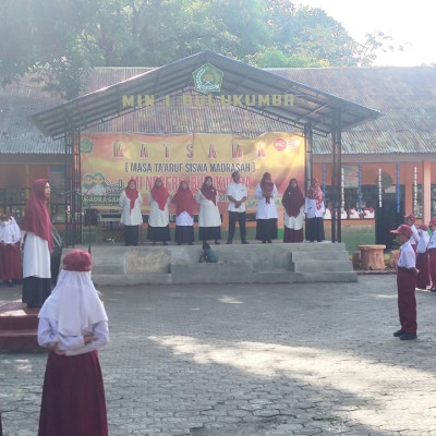 Tanamkan Disiplin, MIN 1 Bulukumba Rutin Laksanakan Upacara Bendera