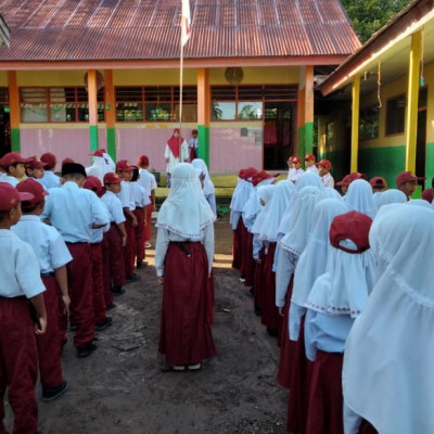 MIS Serre Rutin Gelar Upacara Bendera Setiap Hari Senin