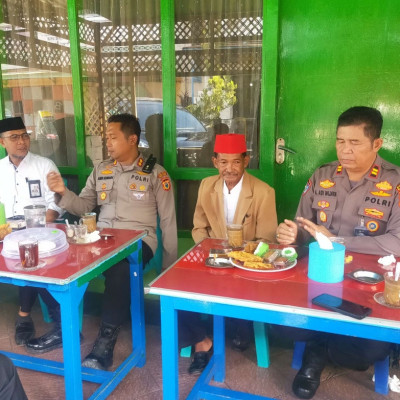 Kakan Kemenag Kabupaten Bantaeng Ngobrol Santai Bersama Kapolres Bantaeng