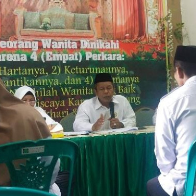 KUA Tompobulu Gelar Rakor Evaluasi Kinerja