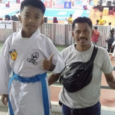 Orang Tua Karateka MIN 2 Bone Turun Gunung Support Atlet