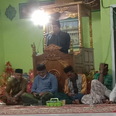 Kepala KUA Sibulue Ajak Warga Mabbiring Tingkatkan Kecintaan Pada Rosulullah SAW