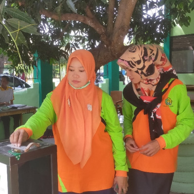 Giat Sedekah Warga MTsN 1 Bulukumba Usai Berolahraga Tetap Berjalan