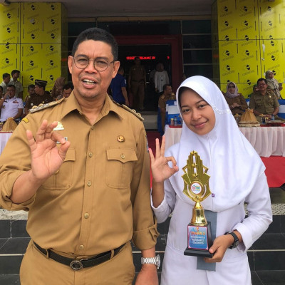 Siswa MAN 2 Bulukumba Juara Lomba Orasi di Hari Peringatan AIDS