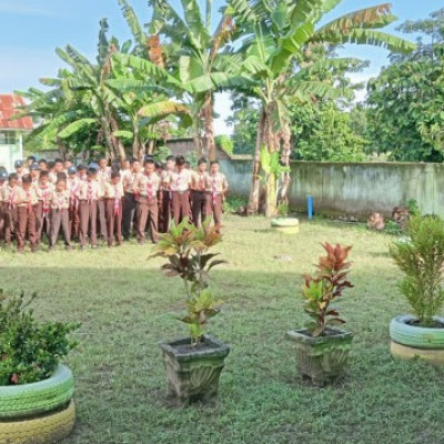 Kamad MTs Bacari Beri Arahan Kepada Peserta Didik