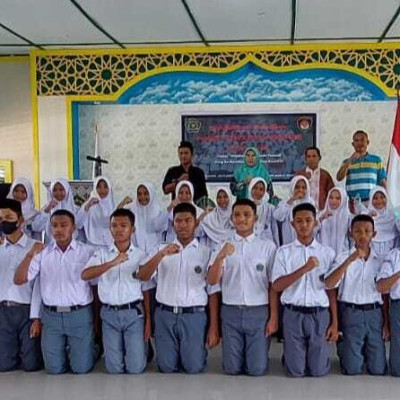 Pesan Edukatif pada Diklat Paskibra MAN 2 Kota Parepare 