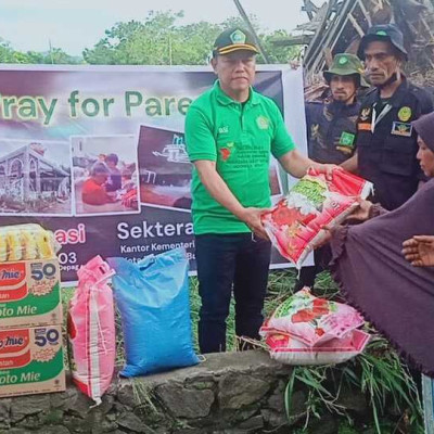 Kemenag Parepare Salurkan Donasi di Lokasi Terdampak Bencana Banjir