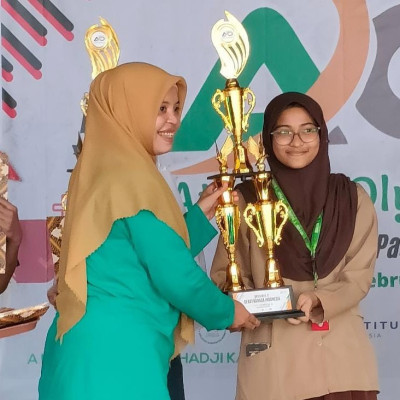 Terbaik, Siswa MTsN 1 Bone Raih Juara Debat di Atirah Olymipc 2023