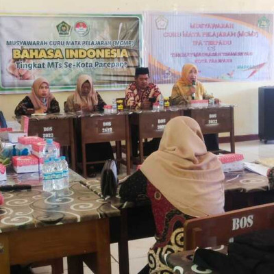 MGMP Bahasa Indonesia dan IPA MTs Gelar Penyusunan Kisi-Kisi AM 