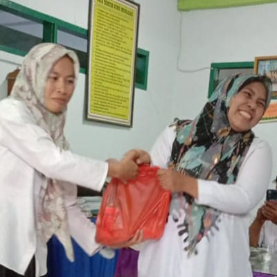 Program Peduli, Pondok pesantren  Babul Khaer Berbagi  Jelang Ramadhan