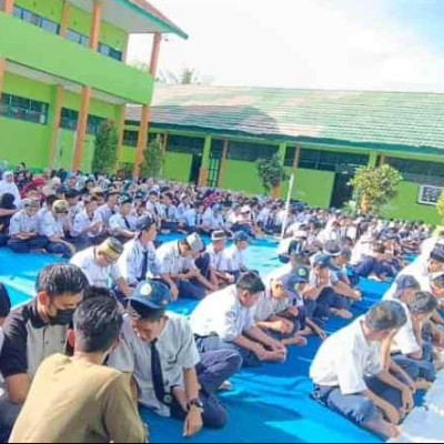 Giat Dzikir Bersama Warga MTsN 2 Bone Sambut Bulan Ramadan