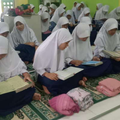 Raih Berkah Ramadhan MTs Bontonyeleng Gelar Tadarrus Al-Quran