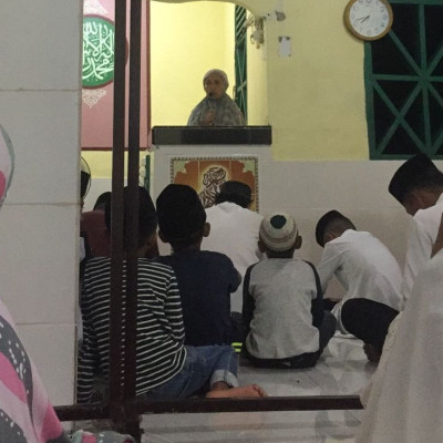 Tim Safari MTsN 3 Bulukumba, Salsabila Az-Zahra Tampil Ceramah di Masjid Nurul Yaqin Tatturaeng