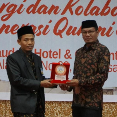 PPTQ Imam Asy-syathiby Gowa Wisuda 106 Santri Penghafal Al-Quran