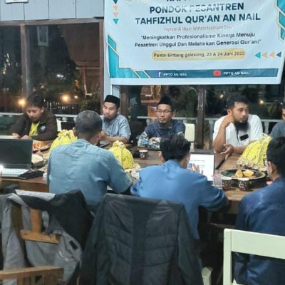 Gelar Raker, Direktur PPTQ An Nail Gowa Ajak Guru Jaga Amanah