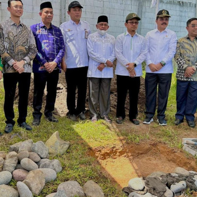 Kakankemenag Gowa Hadiri Peletakan Batu Pertama Rumah Santri Madrasah Arifah