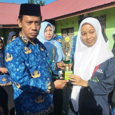 Nabila, Siswa MA Darussalam Barandasi Juara Harapan KSM Tingkat Provinsi Sulsel