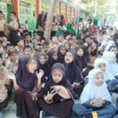 Safari Berkisah Hibur Siswa MIN 2 Kota Makassar