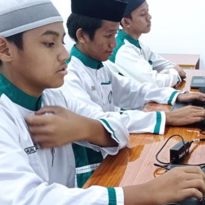 Santri Imam Asy-syathiby Raih 5 Juara di OBA Tingkat Kabupaten