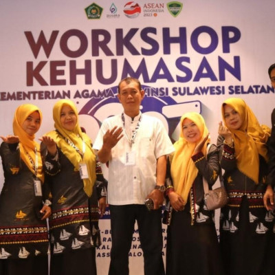 Sukses Ikuti Workshop, Koorbid Humas MIN 1 Bulukumba dan Tim Humas Kemenag Bulukumba Ucap Syukur