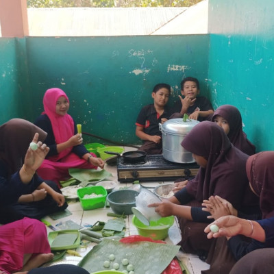 Beragam Penganan Tradisional Warnai P5PPRA MTsN 4 Bulukumba