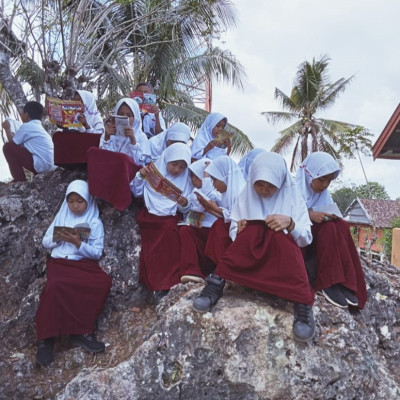 Taman Baca Siswa MIN 6 Bulukumba, Sebuah Inovasi Pendidikan yang Memikat Hati