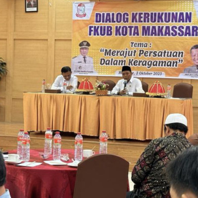 Tiada hari tampa Moderasi, H irman  Menjadi Narasumber dalam Dialog Kerukunan FKUB Makassar