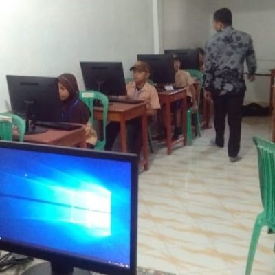 Pelaksanaan AKMI di MIS PAEKA, Tingkatkan Kemampuan Literasi Siswa