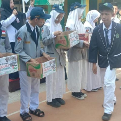 OSIM dan Rohis MTsN Gowa Gelar Penggalangan Dana Peduli Palestina