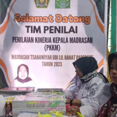 Penilaian Kinerja Kepala Madrasah, MTs DDI Lil Banat Dapat Apresiasi dari Tim