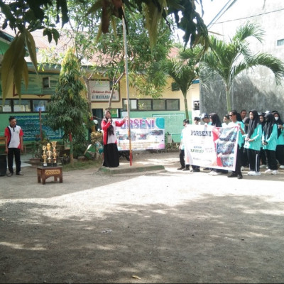 Gerak Jalan Santai Warnai Pembukaan PORSENI MTs Sehati Ulutedong Bulukumba