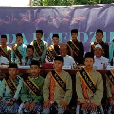 Wisuda Perdana RTQ Dirosatul Qur’an wal Huffadzh, Kakan Kemenag Parepare Ungkap Rasa Syukur dan Haru