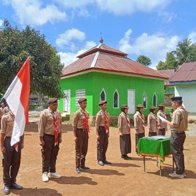 Wakamad Kesiswaan MAS Darul Qalam Bulukumba Lantik Pengurus Dewan Ambalan Ibrahim Habibah