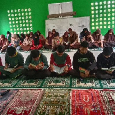 MPK dan OSIS MAS Darul Qalam Bulukumba Gelar Literasi Al-Qur'an