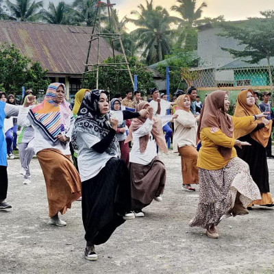 MTsN 5 BULUKUMBA GELAR JUMAT BERSIH, JUMAT SEHAT, JUMAT BERKAH