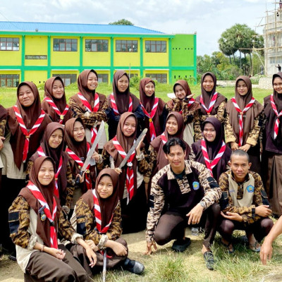 Giat Sosial Pramuka Madrasah Aliyah Al-Junaidiyah Biru