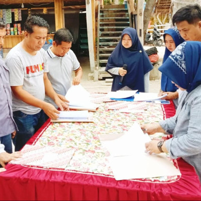 Disaksikan Kasi Pendma, Guru dan Pegawai MTsN 5 Bulukumba Teken Pakta Integritas dan Perkin