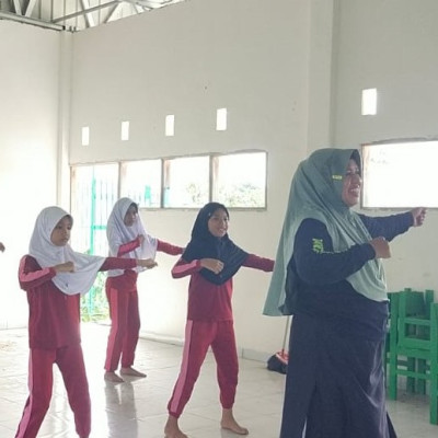 Peserdik MIN 7 Bone Gelar Latihan Senam Intens