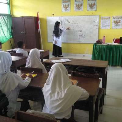 Nyanyikan Lagu Naik Delman, Cara Unik Pendidik MIN 1 Bone Ajarkan Bilangan Pangkat Tiga.