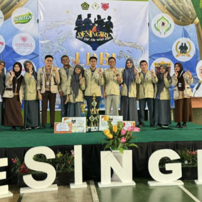 Hebat! MAN 1 Kota Makassar Juara 1 dan 3 Lomba Debat Antar SMA/MA Se Sulawesi Selatan